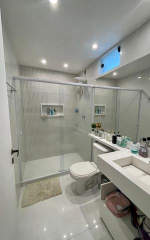 Apartamento à venda com 492m², 4 quartos e 3 vagas Apartamento à venda com 492m², 4 quartos e 3 vagasBanheiro 4