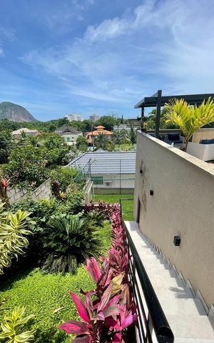 Apartamento à venda com 492m², 4 quartos e 3 vagas Apartamento à venda com 492m², 4 quartos e 3 vagasÁrea externa
