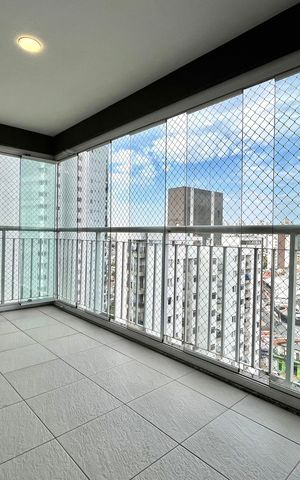 Apartamento para alugar com 74m², 2 quartos e 1 vaga Apartamento para alugar com 74m², 2 quartos e 1 vagaVaranda