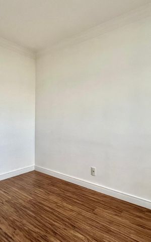 Apartamento para alugar com 74m², 2 quartos e 1 vaga Apartamento para alugar com 74m², 2 quartos e 1 vagaSuite