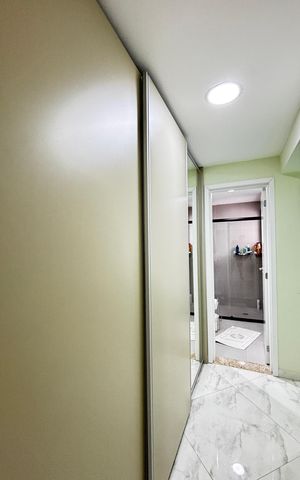 Apartamento à venda com 73m², 2 quartos e 2 vagas Apartamento à venda com 73m², 2 quartos e 2 vagasSuite