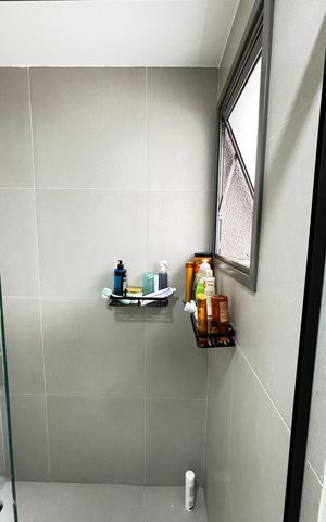 Apartamento à venda com 73m², 2 quartos e 2 vagas Apartamento à venda com 73m², 2 quartos e 2 vagasBanheiro da Suíte