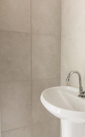 Apartamento à venda com 60m², 2 quartos e sem vaga Apartamento à venda com 60m², 2 quartos e sem vagaBanheiro