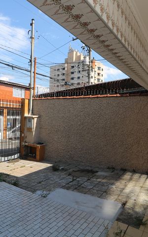 Casa para alugar com 250m², 2 quartos e 3 vagasGaragem