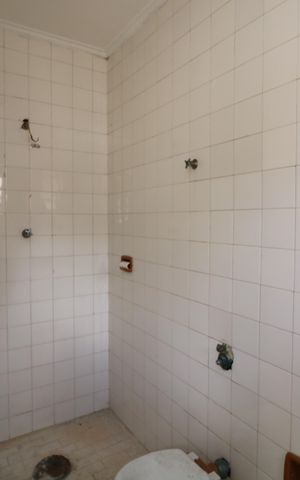 Casa para alugar com 250m², 2 quartos e 3 vagasBanheiro de serviço