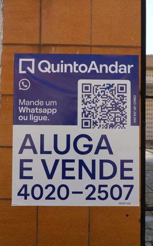 Casa para alugar com 250m², 2 quartos e 3 vagasFachada