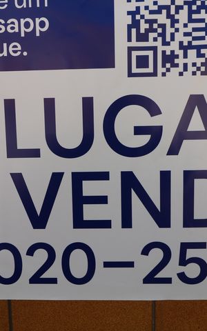 Casa para alugar com 250m², 2 quartos e 3 vagasFachada