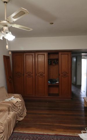 Casa à venda com 520m², 3 quartos e 6 vagasQuarto 2