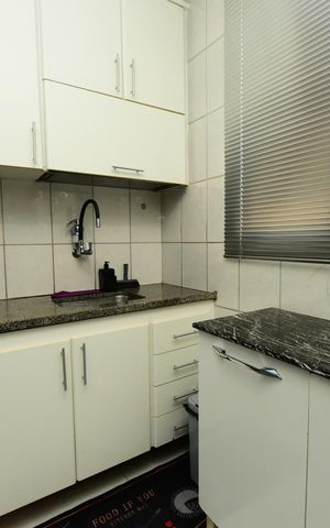 Apartamento à venda com 55m², 2 quartos e 1 vaga Apartamento à venda com 55m², 2 quartos e 1 vagaCozinha e Área de Serviço