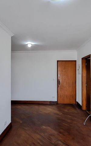 Apartamento à venda com 55m², 2 quartos e 1 vaga Apartamento à venda com 55m², 2 quartos e 1 vagaSala