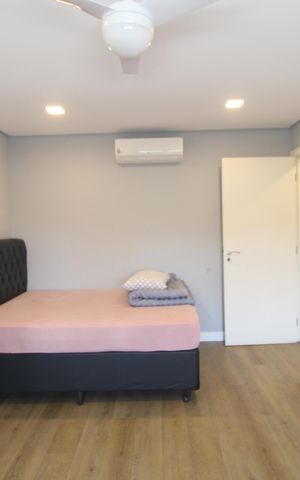 Casa de condomínio à venda com 250m², 3 quartos e 3 vagasQuarto 1