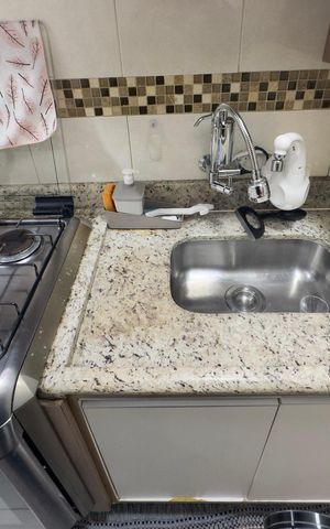 Apartamento à venda com 83m², 3 quartos e 2 vagas Apartamento à venda com 83m², 3 quartos e 2 vagasCozinha