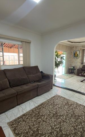 Casa à venda com 774m², 6 quartos e 4 vagas