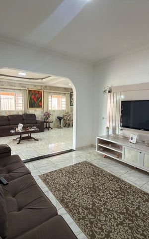 Casa à venda com 774m², 6 quartos e 4 vagas