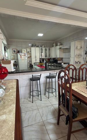 Casa à venda com 774m², 6 quartos e 4 vagas