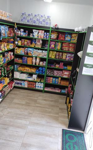 Casa de condomínio para alugar com 50m², 2 quartos e 2 vagas Casa de condomínio para alugar com 50m², 2 quartos e 2 vagasMini mercado 24h