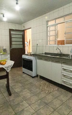 Casa à venda com 150m², 3 quartos e 2 vagas