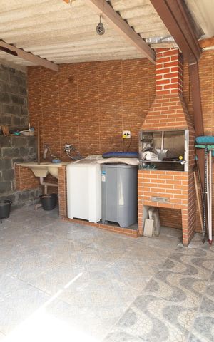 Casa à venda com 150m², 3 quartos e 2 vagas