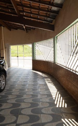 Casa à venda com 150m², 3 quartos e 2 vagas