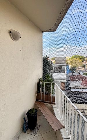 Apartamento à venda com 55m², 2 quartos e 1 vaga Apartamento à venda com 55m², 2 quartos e 1 vagaVaranda