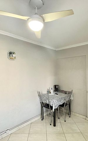 Apartamento à venda com 55m², 2 quartos e 1 vaga Apartamento à venda com 55m², 2 quartos e 1 vagaSala de Jantar