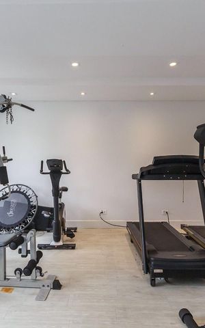 Apartamento à venda com 116m², 2 quartos e 2 vagas Apartamento à venda com 116m², 2 quartos e 2 vagasÁrea externa