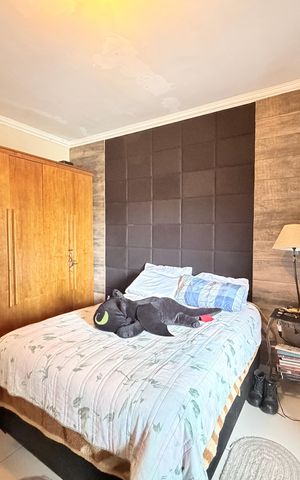Casa à venda com 125m², 3 quartos e 2 vagasSuíte