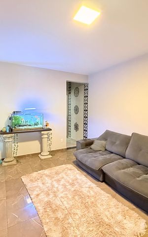 Casa à venda com 125m², 3 quartos e 2 vagasSala