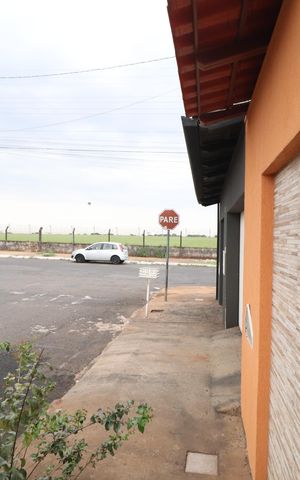 Casa para alugar com 70m², 2 quartos e 2 vagasPlaquinha