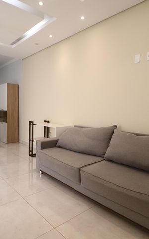 Casa para alugar com 70m², 2 quartos e 2 vagasSala