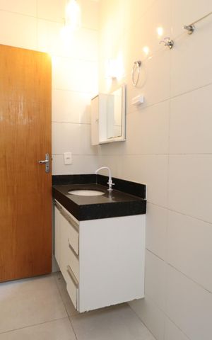 Casa para alugar com 70m², 2 quartos e 2 vagasBanheiro do Quarto 2
