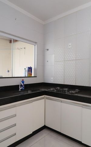 Casa para alugar com 70m², 2 quartos e 2 vagasCozinha