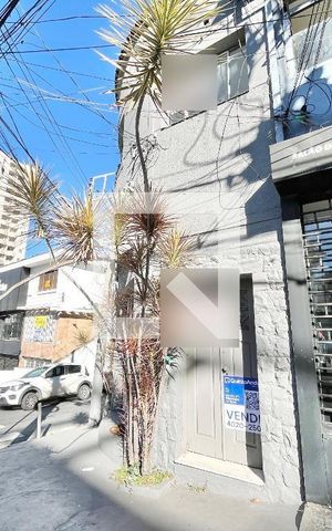 Casa à venda com 190m², 2 quartos e 1 vaga