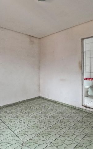 Casa para alugar com 70m², 2 quartos e sem vaga Casa para alugar com 70m², 2 quartos e sem vagaSuíte