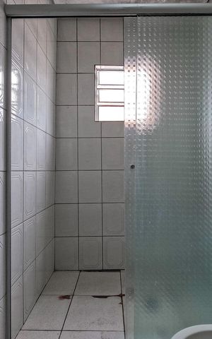 Casa para alugar com 70m², 2 quartos e sem vaga Casa para alugar com 70m², 2 quartos e sem vagaBanheiro da Suíte
