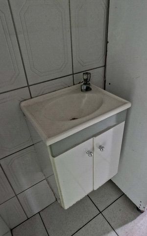 Casa para alugar com 70m², 2 quartos e sem vaga Casa para alugar com 70m², 2 quartos e sem vagaBanheiro Social
