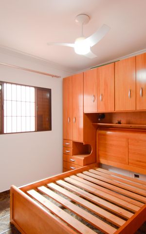 Casa para alugar com 100m², 2 quartos e 3 vagasQuarto 1 Suíte 