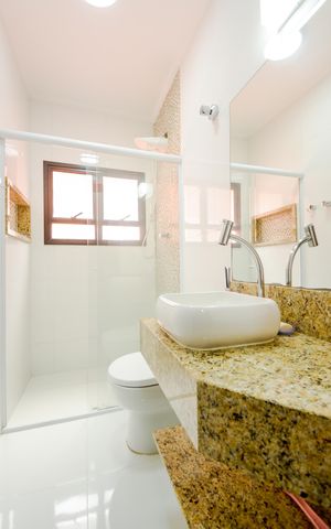 Casa para alugar com 100m², 2 quartos e 3 vagasBanheiro da Suíte 2 