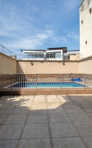 Casa à venda com 236m², 4 quartos e 2 vagas Casa à venda com 236m², 4 quartos e 2 vagasPiscina
