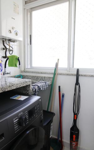 Apartamento à venda com 74m², 3 quartos e 1 vagaÁrea de Serviço