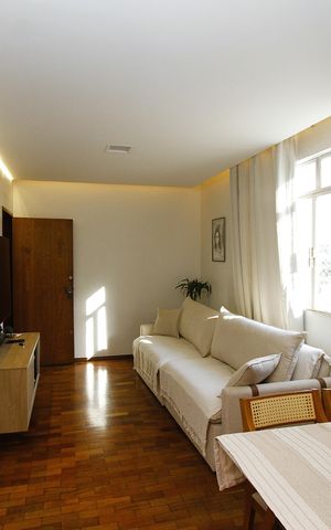 Apartamento para alugar com 96m², 3 quartos e 2 vagasSala