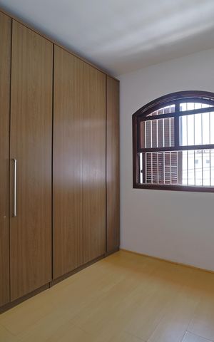 Casa para alugar com 70m², 2 quartos e 2 vagasQuarto 2