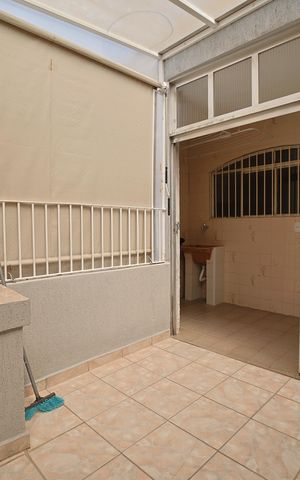 Casa para alugar com 70m², 2 quartos e 2 vagasÁrea de Serviço