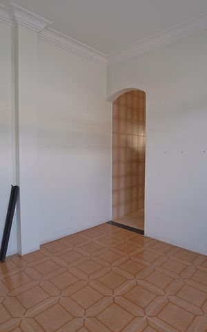 Casa para alugar com 70m², 2 quartos e 2 vagasSala