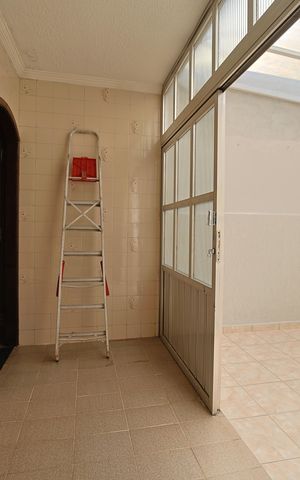 Casa para alugar com 70m², 2 quartos e 2 vagasÁrea de Serviço
