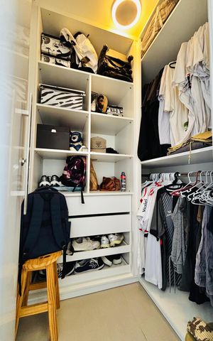 Apartamento para alugar com 89m², 2 quartos e 2 vagas Apartamento para alugar com 89m², 2 quartos e 2 vagasCloset da suíte 2