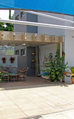 Casa de condomínio à venda com 1024m², 5 quartos e 7 vagasÁrea externa