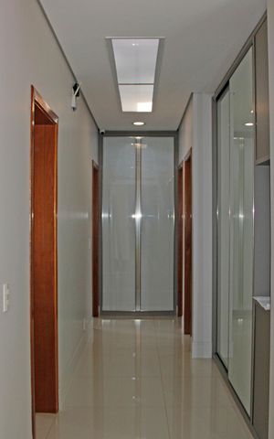 Casa de condomínio à venda com 1024m², 5 quartos e 7 vagasCorredor 2