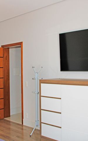Casa de condomínio à venda com 1024m², 5 quartos e 7 vagasSuíte 1