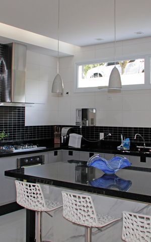 Casa de condomínio à venda com 1024m², 5 quartos e 7 vagasCozinha